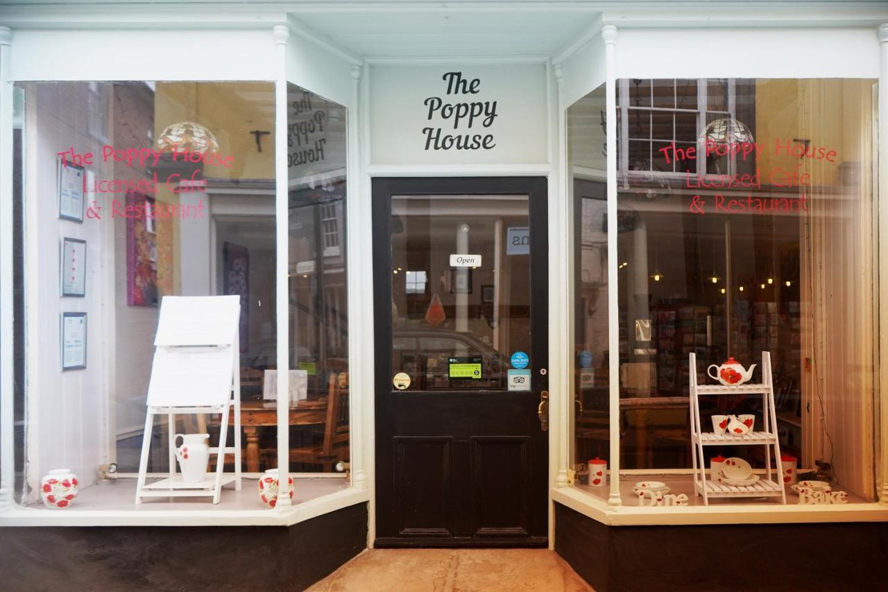 The Poppy House Hotel Бишъпс Касъл Екстериор снимка